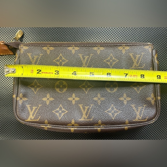 ✨❤️5star seller! Louis Vuitton Monogram Pochette - Picture 9 of 10